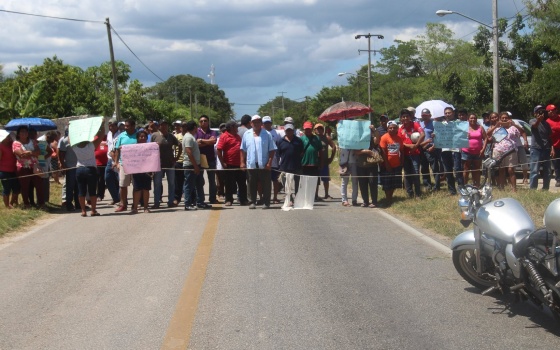 Ejidataros de Ucú denuncian despojo de tierras y desvíos (Yucatán)