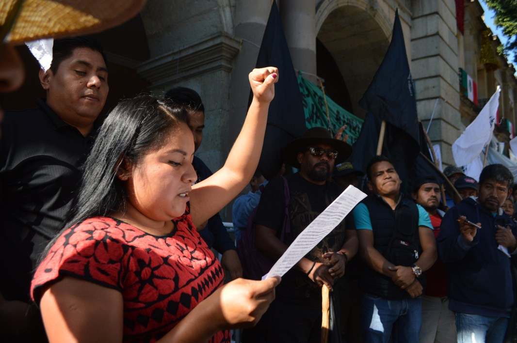 Comerciantes oaxaqueños en protesta por condiciones dignas de trabajo