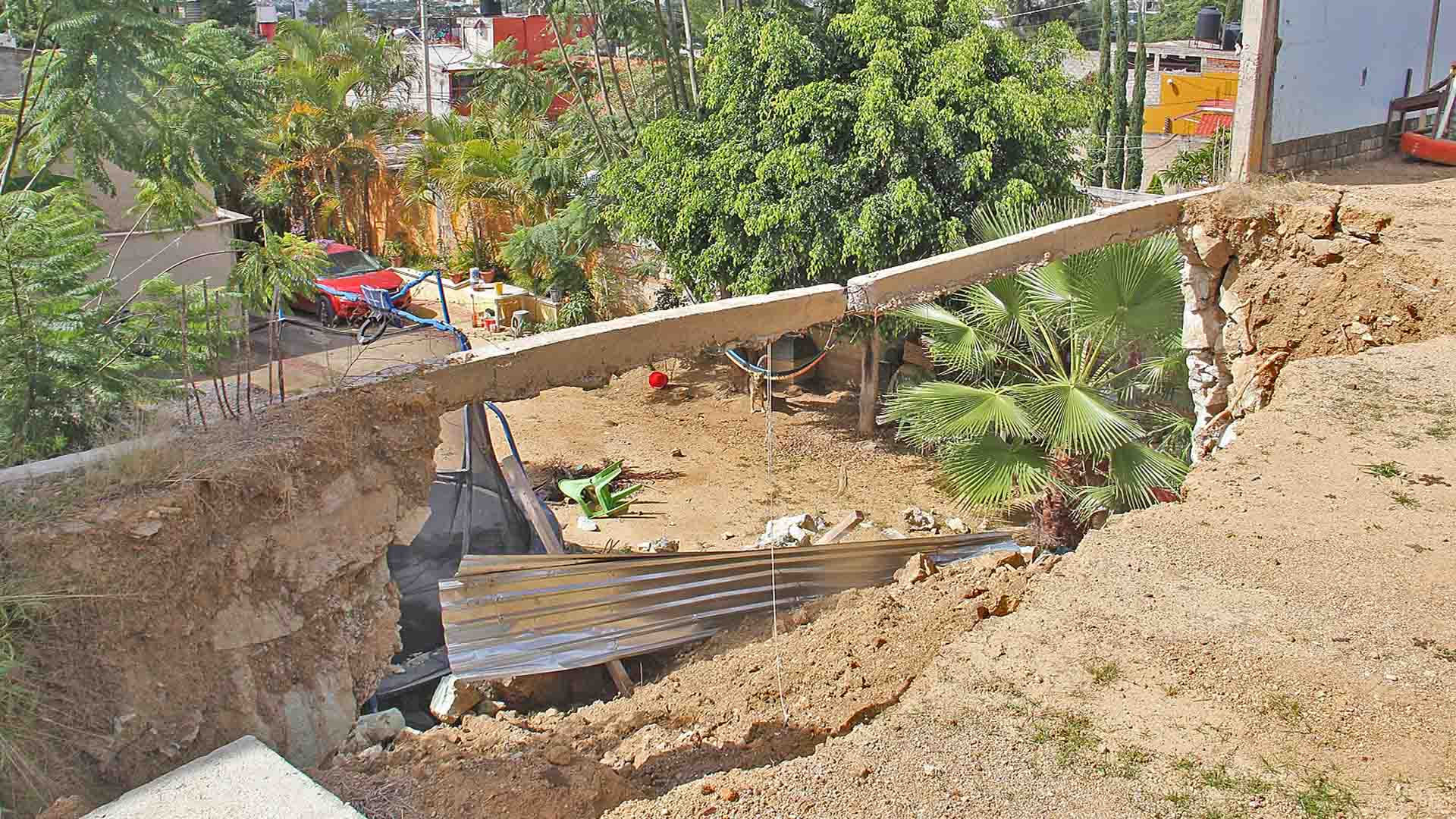 Estudian bajo riesgo en escuela primaria de Santa Rosa, Oaxaca