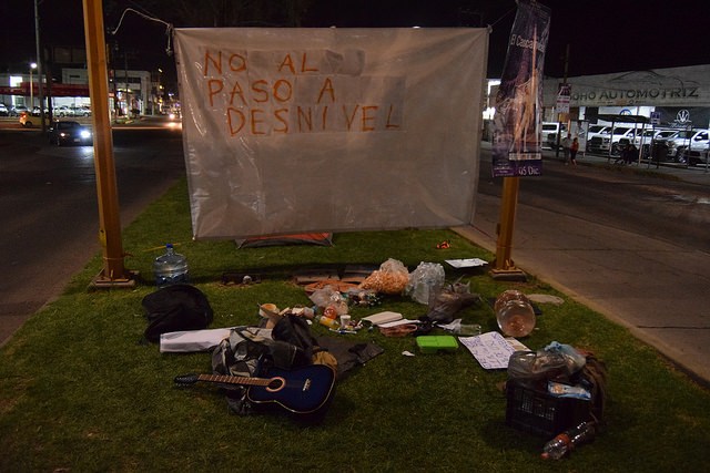 Luego de las detenciones, manifestantes en colinas del río reiteran su exigencia de parar la obra (Aguascalientes)