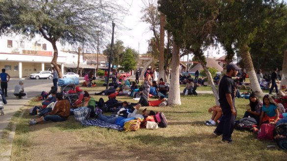 Llegan mil 500 integrantes de la caravana del migrante al centro de Mexicali (Baja California)