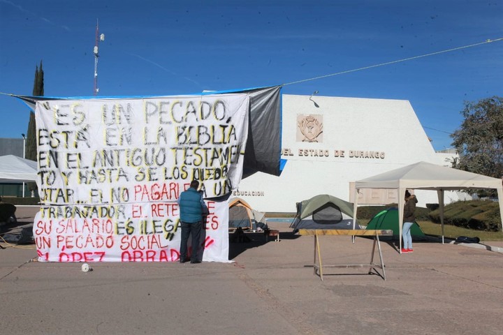 Bloquean la SEED por falta de pago (Durango)