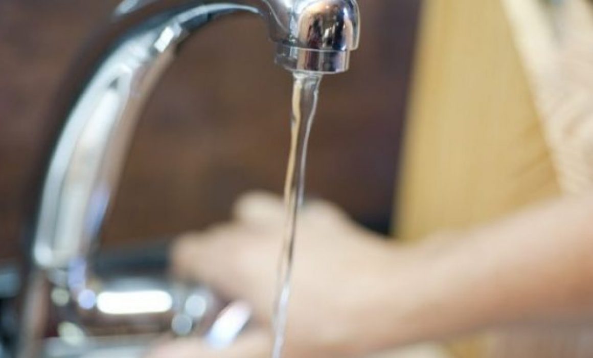 Once colonias y 2 hospitales con problemas de agua en Morelia