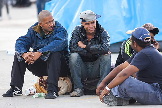 Arriba grupo de 400 migrantes a Mexicali; 38 son niños (Baja California)