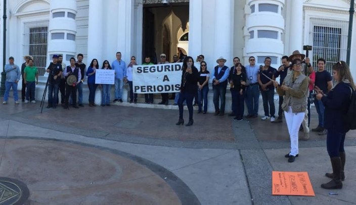Periodistas exigen a autoridades garantías para ejercer su trabajo (Sonora)