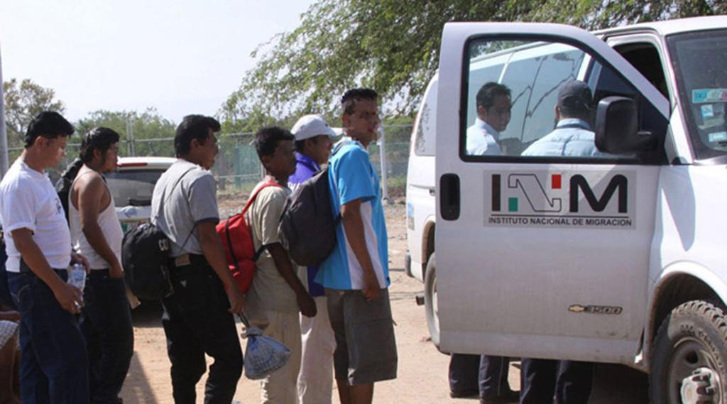 INM deporta a 104 hondureños; 63 son menores de edad