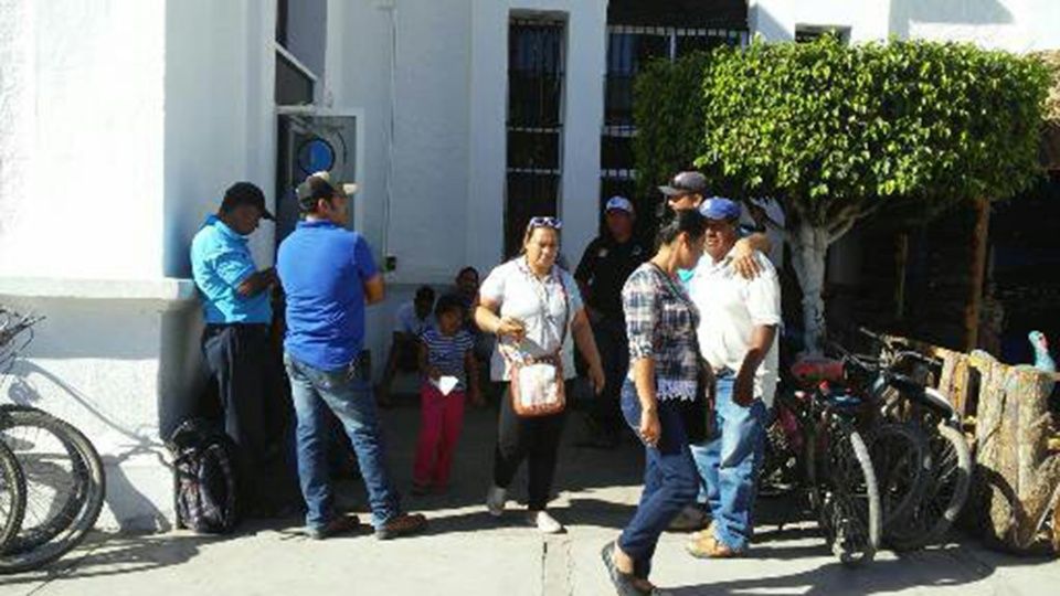 Trabajadores de Jumapae protestan por falta de pago (Sinaloa)