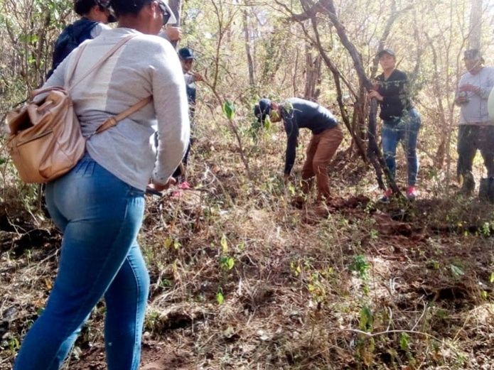 Rastreadoras mantienen la esperanza de localizar fosas clandestinas (Sinaloa)