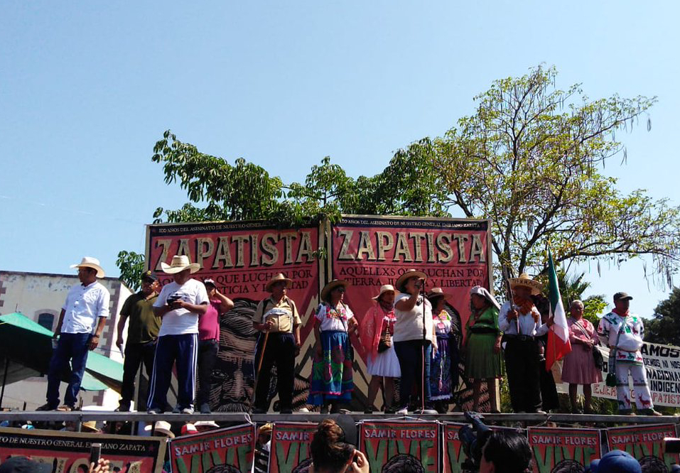 Entre consignas contra el “mal gobierno”, lanzan vivas a Zapata en Chinameca (Morelos)
