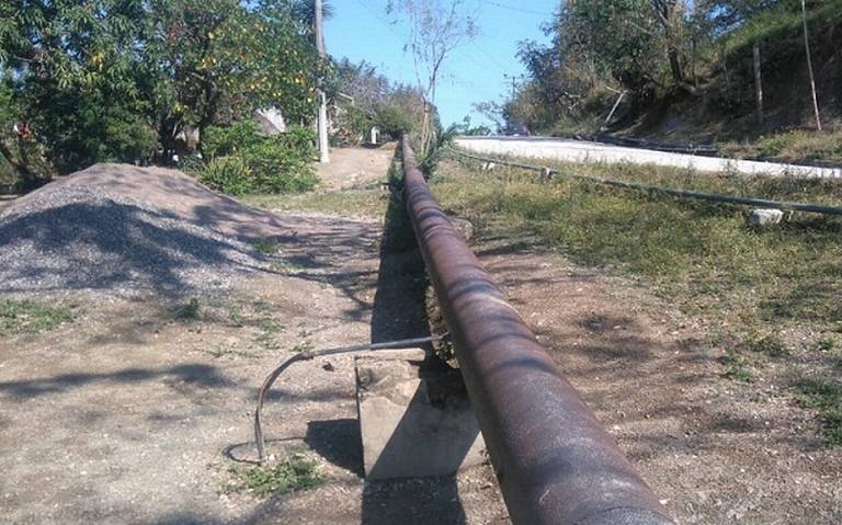 Robo de agua deja a comunidades sin el vital liquido (San Luis Potosí)