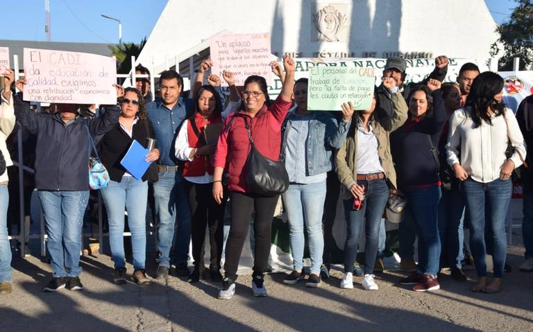 Maestros del CADI toman la SEED (Durango)