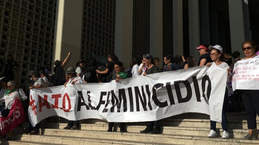 “No son muertas, son asesinadas”, marchan en Hermosillo por feminicidios y agresiones en Sonora