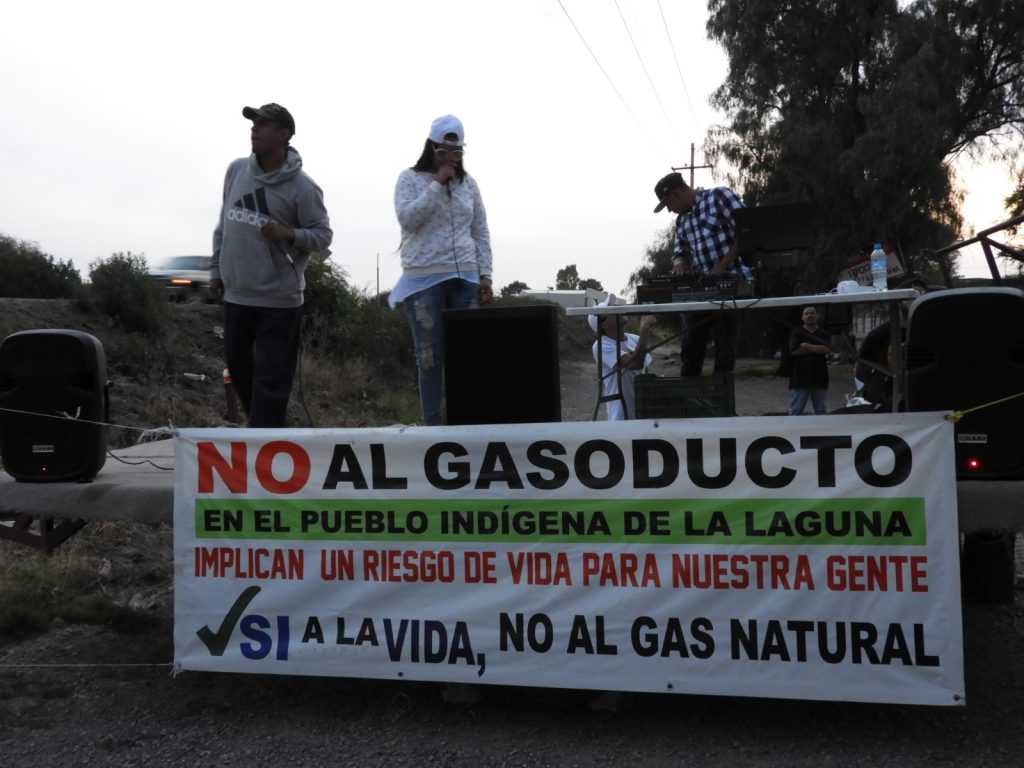 Denuncian hostigamiento policial en acto cultural contra gasoducto (Jalisco)