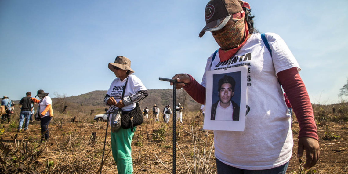 Logran familias más hallazgos que las autoridades en caravana de búsqueda (Michoacán)