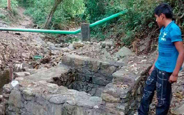 Indígenas denuncian a particulares, explotan pozos de agua (San Luis Potosí)