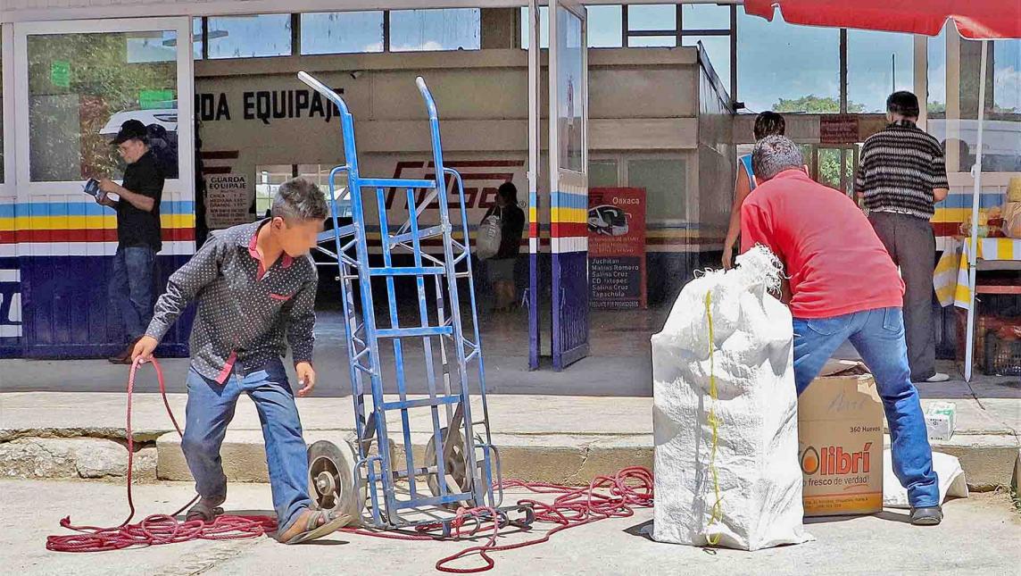 Niños trabajando: dolorosa realidad (Oaxaca)