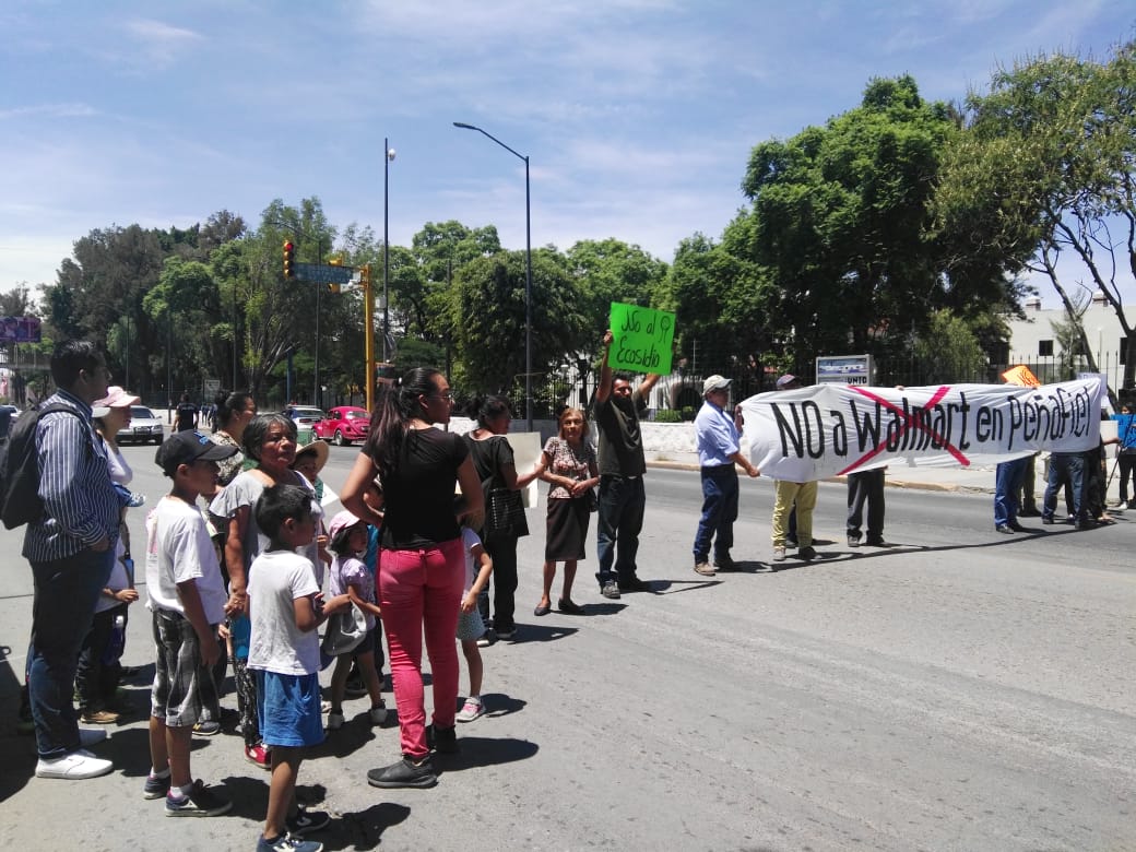 Protestan contra un Walmart en predio de los bungalows de Peñafiel (Puebla)