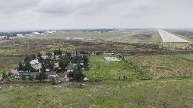 Ahora, pueblos indígenas contra Santa Lucía  (Estado de México)