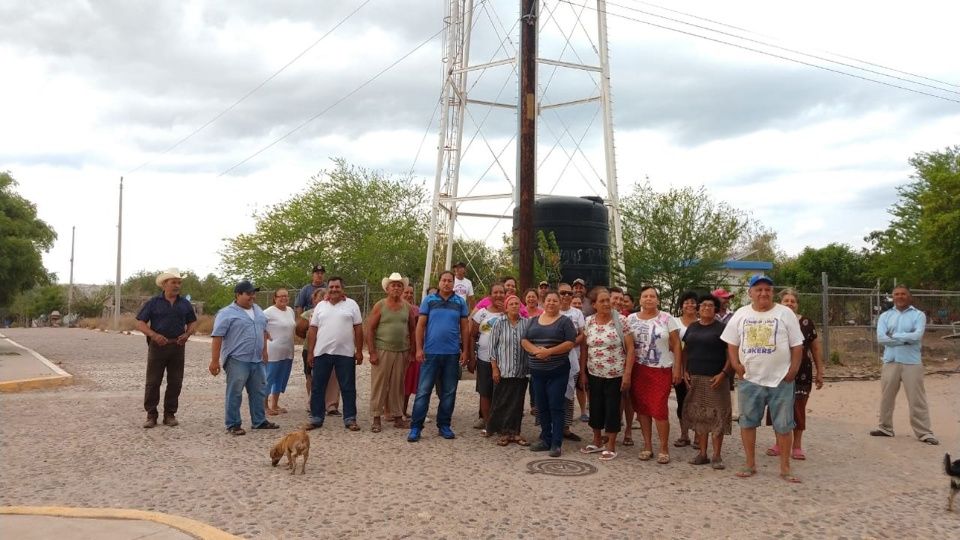 Se manifiestan familias El jitzamuri por la falta de agua (Sinaloa)