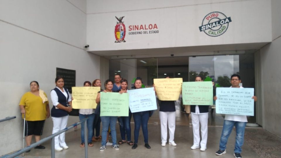 Trabajadores se manifiestan en el Hospital General de Los Mochis (Sinaloa)