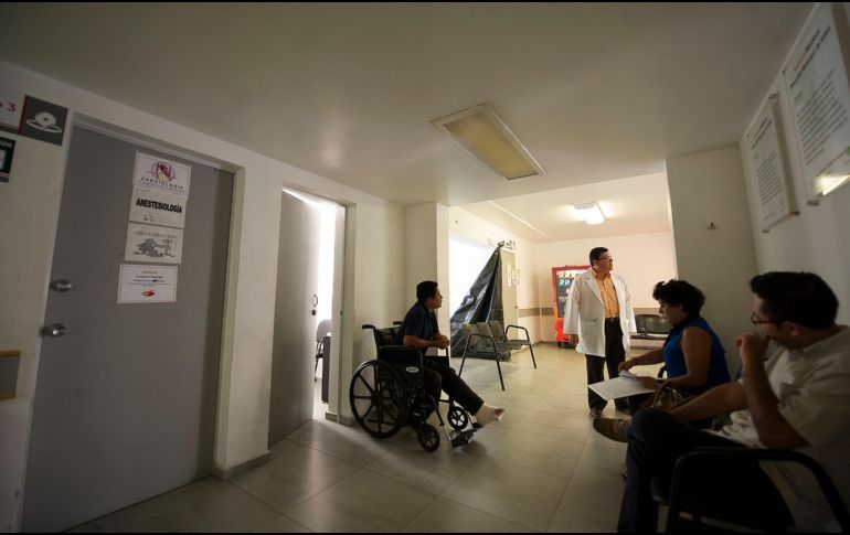 Tapatíos pagarían hasta 10 veces más por servicios médicos en Cruz Verde (Jalisco)