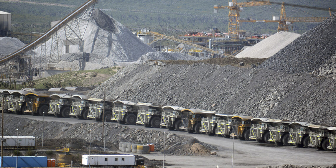 El SAT perdona impuestos a mineras y siderúrgicas