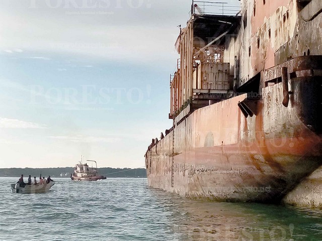 Ilegal, autorización de desguace de buques de OSA en puertos de Campeche