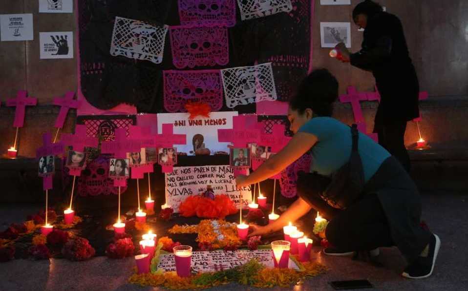 Con altar de Muertos, Marea Verde exige frenar feminicidio (Tamaulipas)