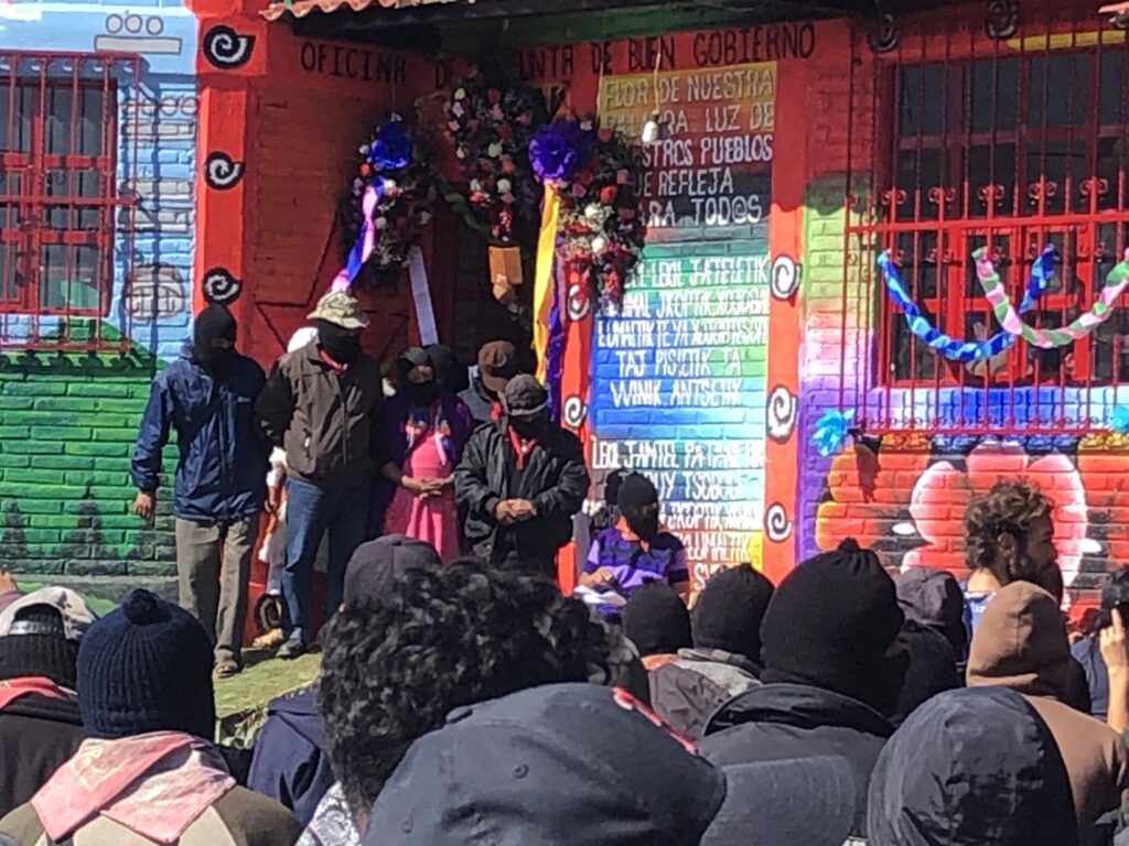 “Hoy les toca hacer lo que soñábamos hace 37 años”, zapatistas inauguran el Caracol Jacinto Canek, en San Cristóbal de las Casas, Chiapas.