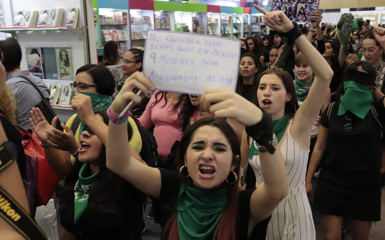 “Un violador en tu camino” resonó en la FIL Guadalajara (Jalisco)