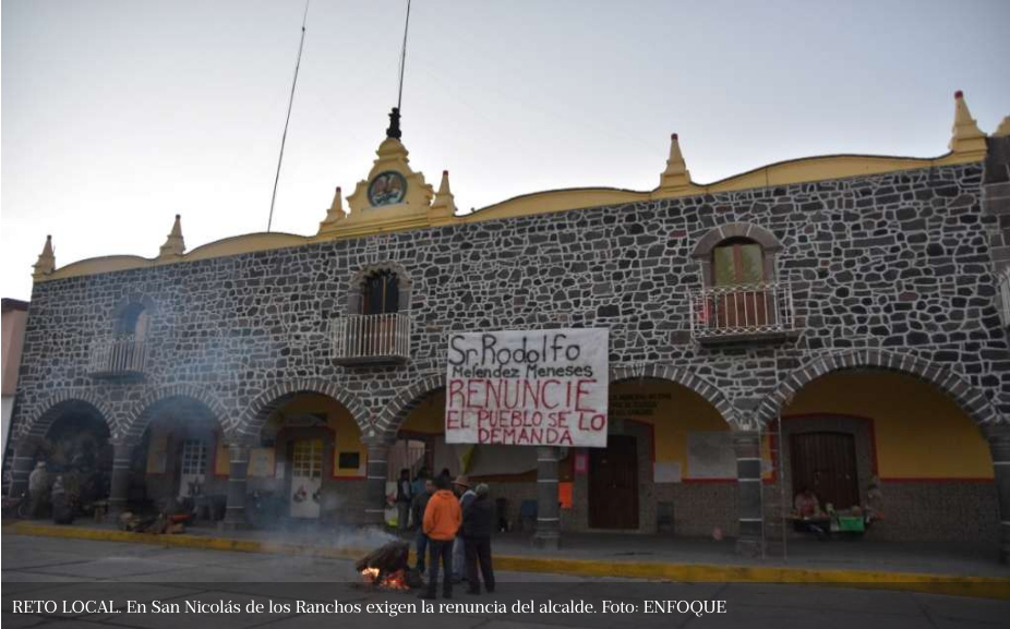 Habitantes toman control de 3 alcaldías (Puebla)