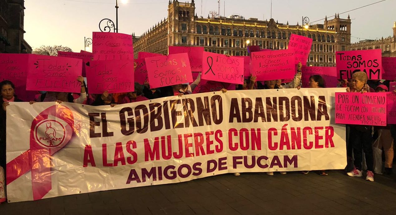 “Cáncer no, vida sí”: Pacientes de Fucam exigen se regrese el apoyo del gobierno a la fundación (Ciudad de México)