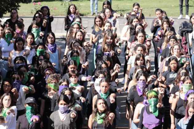 El ITESO no me cuida, me cuidan mis amigas: cantan manifestantes de la institución (Jalisco)