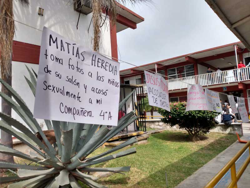 “Arde” el CETis 100, alumnas denuncian acoso de maestros y alumnos (Nayarit)