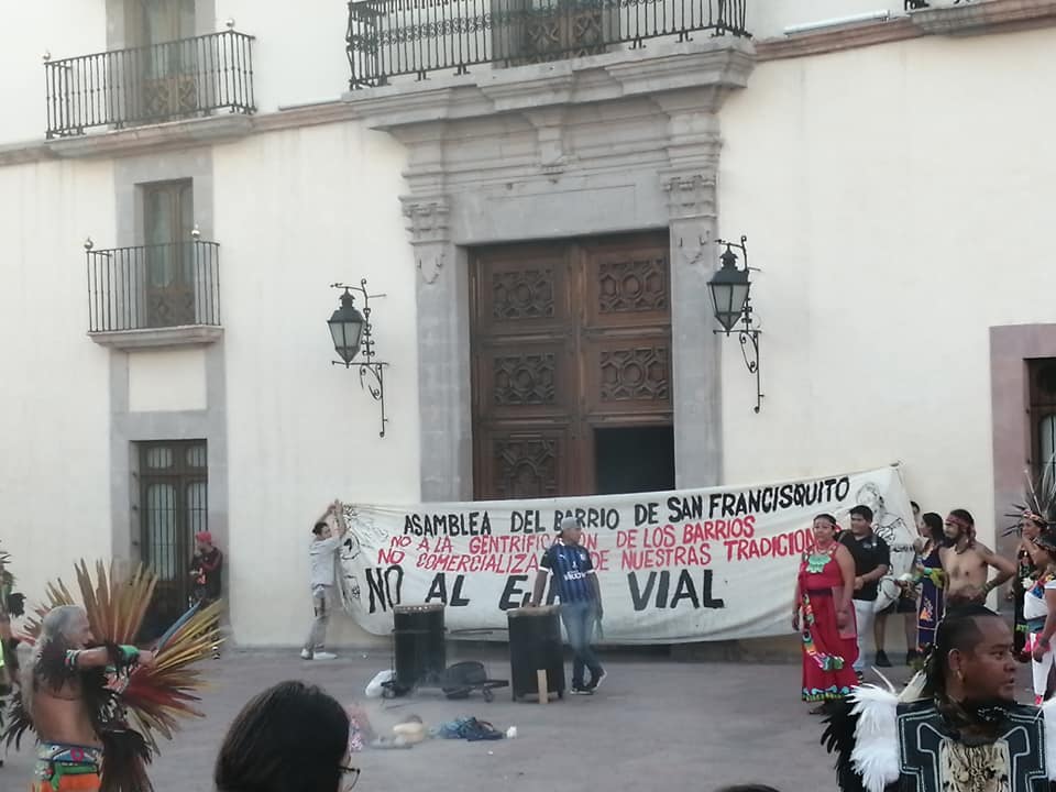 Fotonota: Marcha contra la gentrificación y por los derechos de los pueblos originarios (Querétaro)