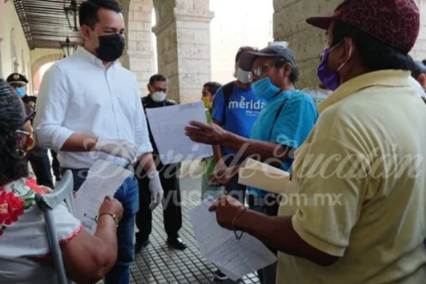 Más protestas en Palacio de Gobierno: piden apoyo “para comer” (Yucatán)
