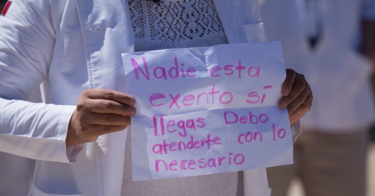 » Personal médico del ISSSTE y Hospital Balbuena protestan por falta de ...