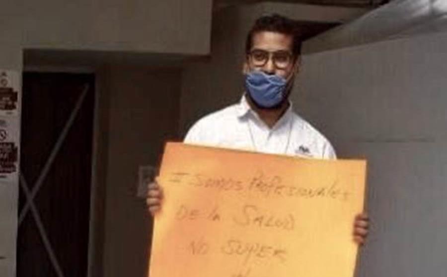 Tras presión, reinstalan a enfermero despedido por protestar en Sonora