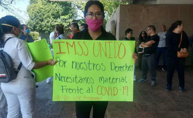 Protestan por no tener insumos ni equipo para atender a pacientes de COVID-19 (Michoacán)