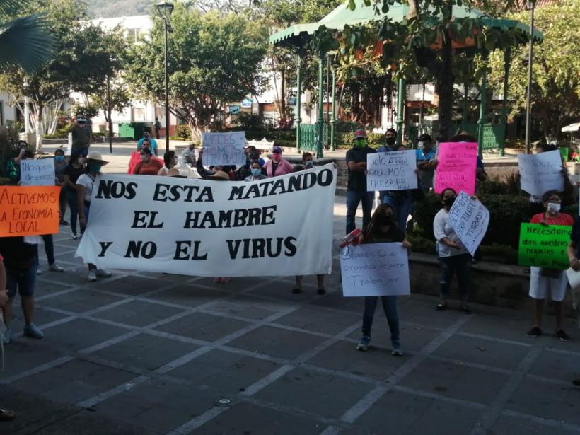 “Nos están matando de hambre”, dicen comerciantes de El Pitillal (Jalisco)