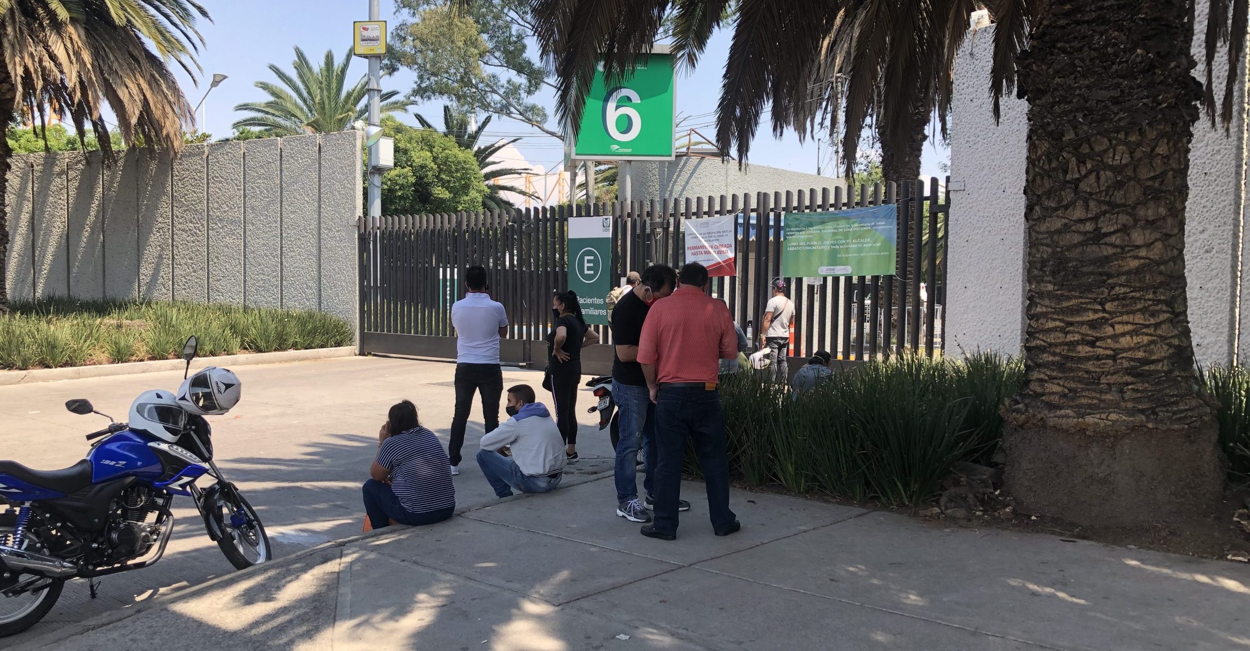 Pacientes llegan al Autódromo después de no encontrar atención en hospitales (Ciudad de México)