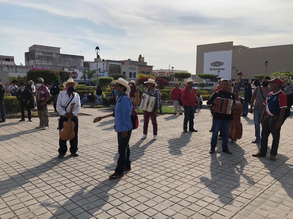 Protesta del pueblo por hambre (Nayarit)