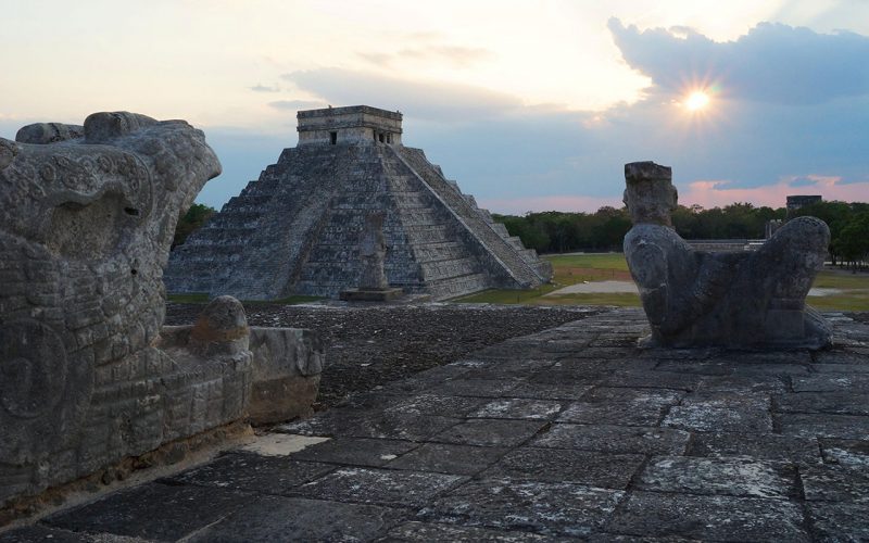 «La historia está en riesgo»