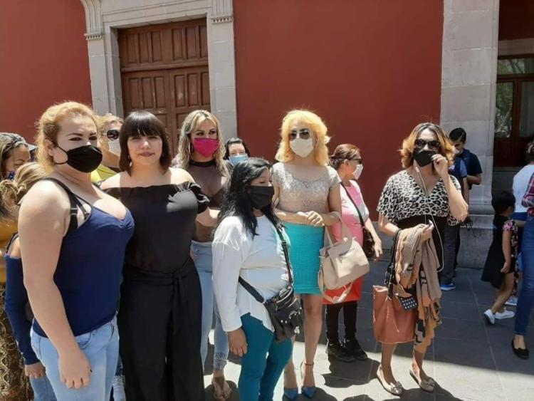 LO QUE EXIGEN TRABAJADORAS DE LAS VIOLETAS AL MUNICIPIO DE AGUASCALIENTES DURANTE EL PARO DEL COVID-19