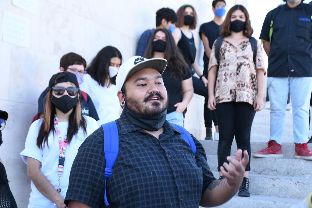 Protestan pacíficamente para solidarizarse con manifestantes detenidos en Torreón (Coahuila)