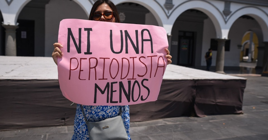 Atentan contra hija de María Elena Ferral, periodista asesinada en Veracruz