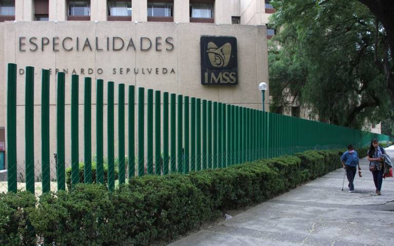 IMSS e ISSSTE se niegan a dar permisos e insumos a su personal