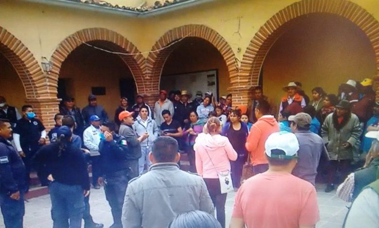 Agresiones al pueblo de Santiago Mexquititlán (Querétaro)