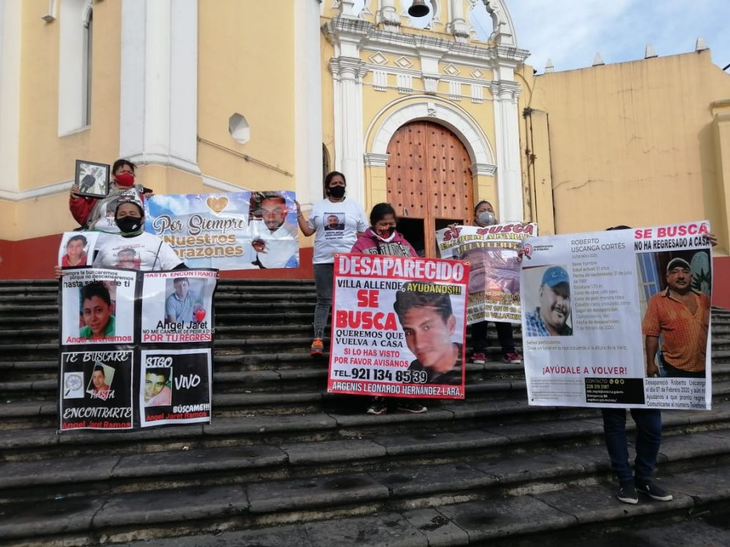 Protestan familiares de personas desaparecidas en Veracruz ante la inacción de gobierno