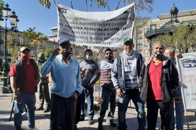 Tras 100 manifestaciones, extrabajadores del Sistecozome aún exigen pagos por los despidos (Jalisco)